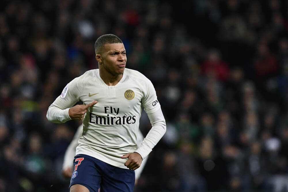 迈巴赫“被失控”? 奔驰总裁用-40℃数据, 打了谁的脸